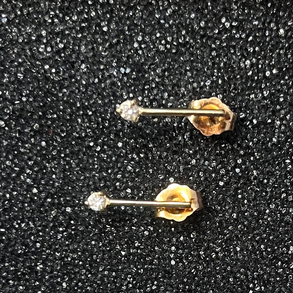 Wwake diamond one step bar earrings